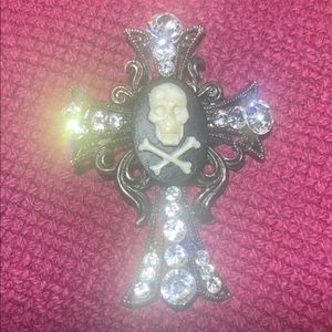 Swarovski Crystal Custom Skull & Bones Clip